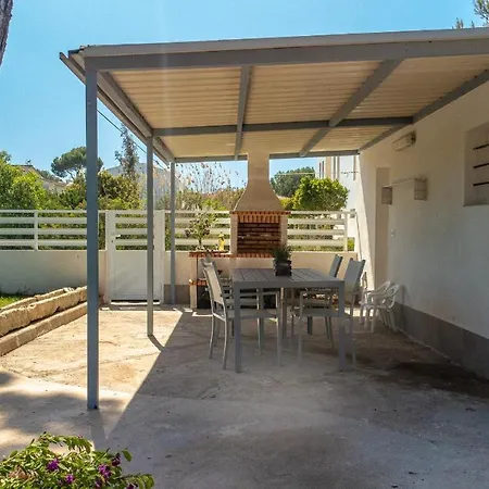 Del Llac By Homevillas360 Holiday home *